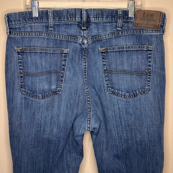 Lee Men's Premium Select Classic Fit Blue Jeans 38x34 - Picture 5 of 8